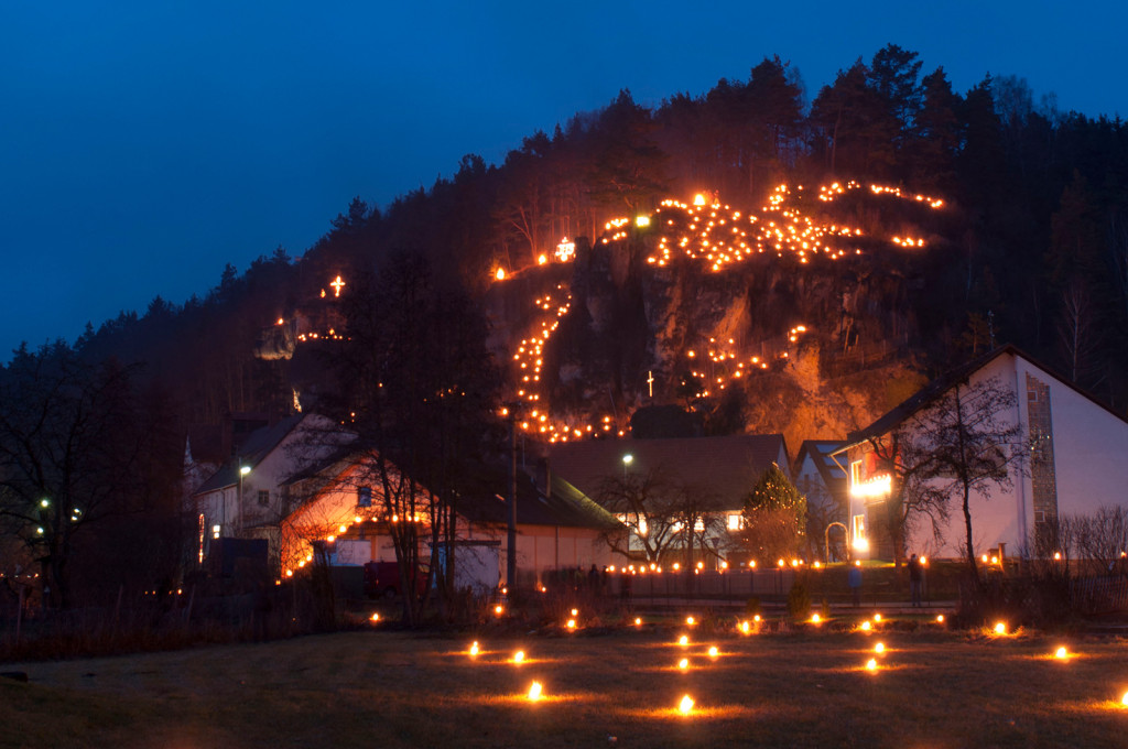 Lichterprozession und Jahresabschluss 2013